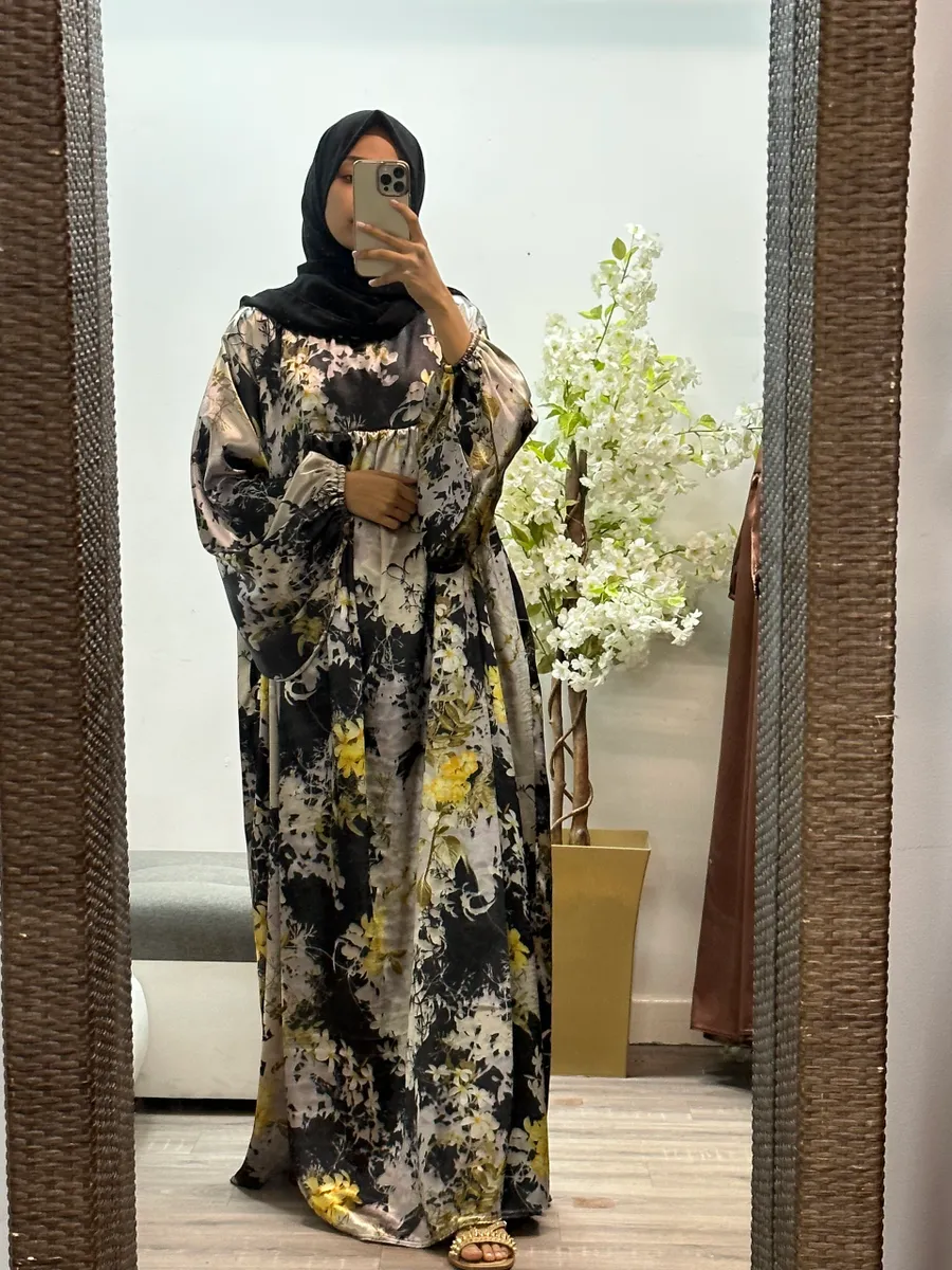 MAY MODESTY Sara abaya with balloon sleeves with pockets in soft satin