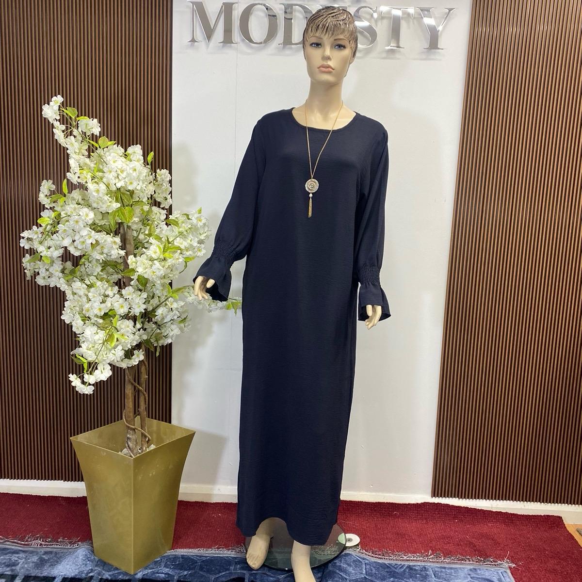 {MAY MODESTY} Gorgeous maxi/Abaya with pockets and shearing sleeves in soft crepe fabric size (S,M,L) available womenswear’